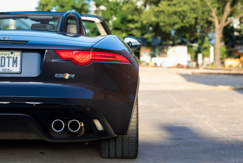 Illustration for article titled The Jaguar F-Type R Is A Terrific Source Of Automotive Therapy